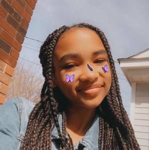 Meet your Posher, Mekhia